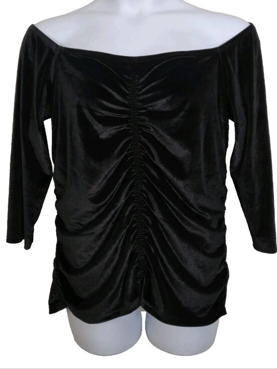 torrid Tops - Torrid Women's Size 2 2X Black Velvet Shirred Front Off Shoulder Top NWT